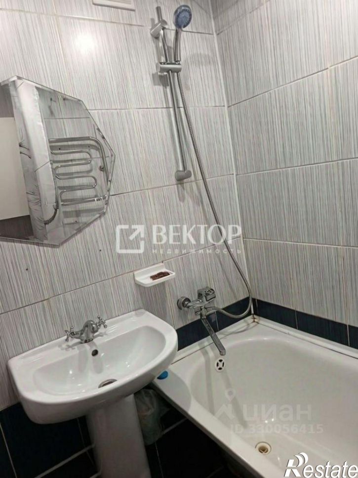 2-комн квартира улица Добрынина, 20А,  д. 20А