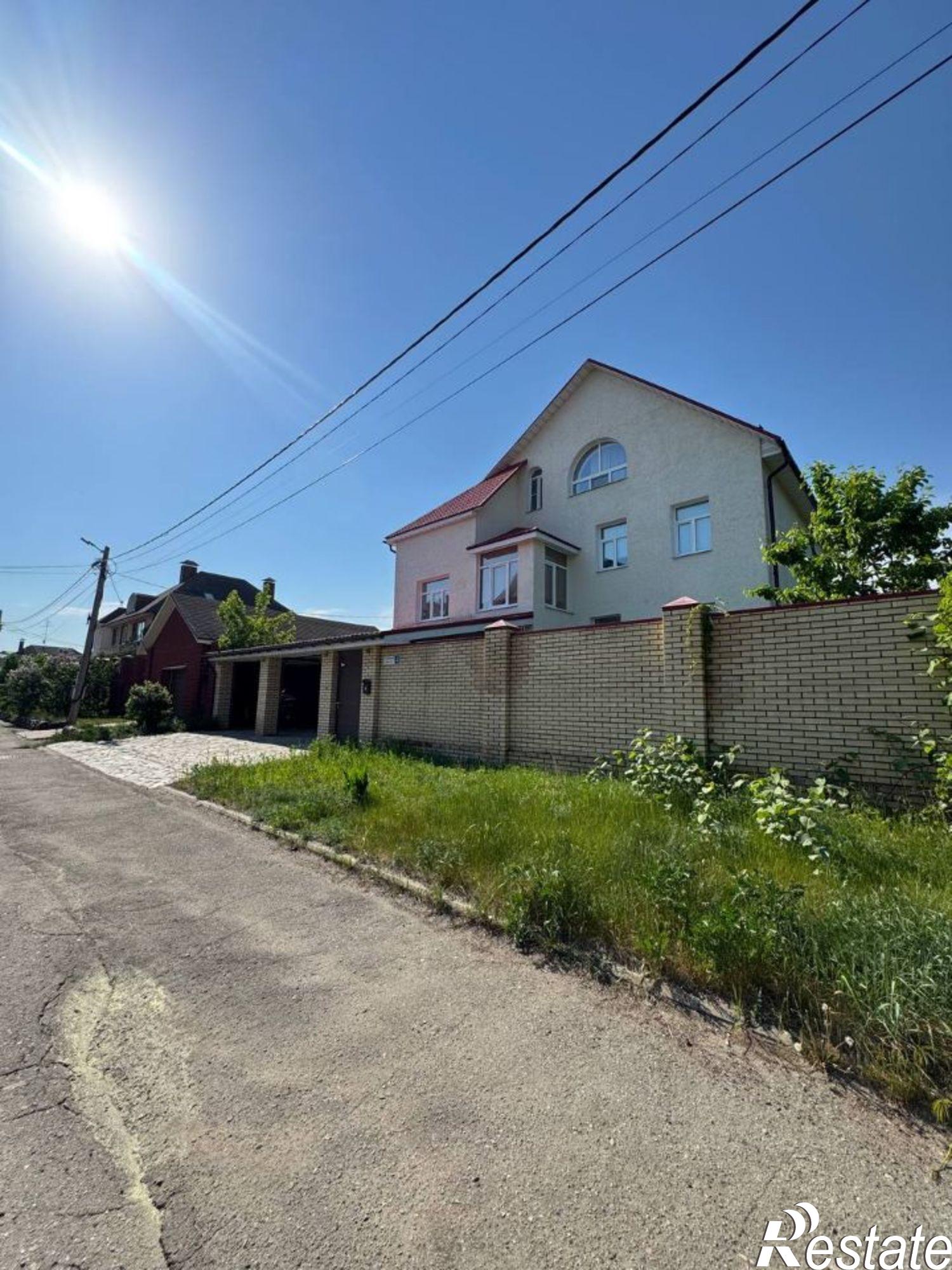 Купить дачу, дом, коттедж за 24 000 000 рублей на 1-й Боровой переулок, 4