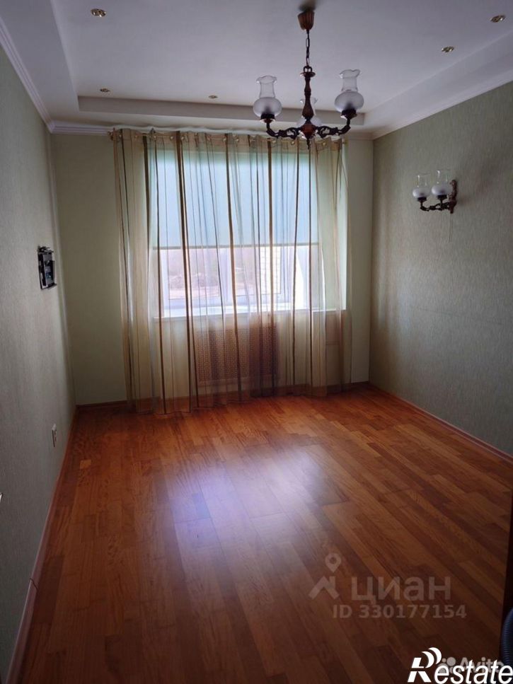 3-комн квартира Красноборская улица, 45/1,  д. 45/1