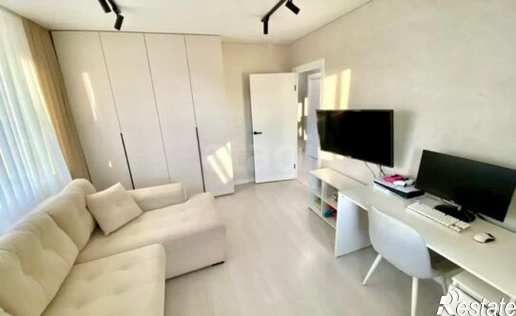 2-комн квартира улица Жукова, 17Б,  д. 17Б