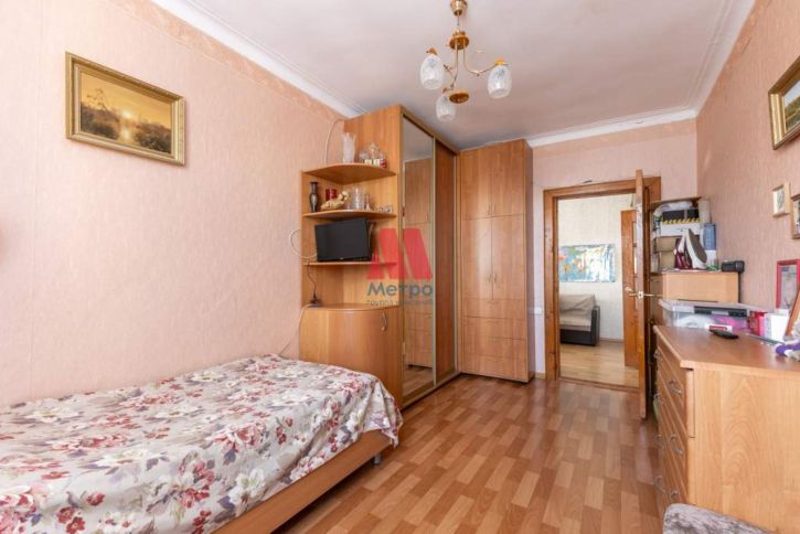 4-комн квартира Республиканская улица, д.45
