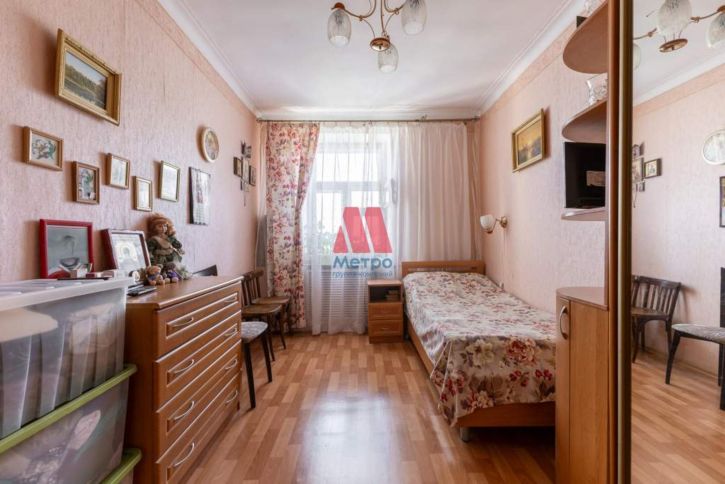 4-комн квартира Республиканская улица, д.45