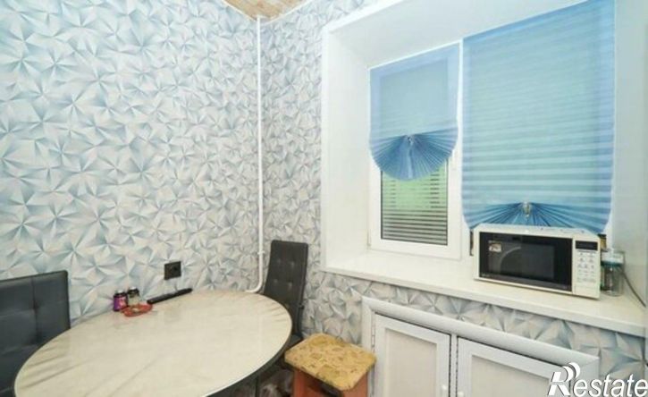 2-комн квартира пр-д Матросова, 4 2,  д. 4 2,  к. 2