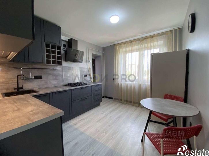 3-комн квартира улица Слепнёва, 17,  д. 17