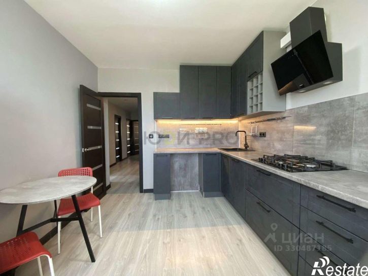 3-комн квартира улица Слепнёва, 17,  д. 17