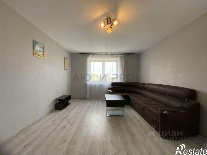 3-комн квартира улица Слепнёва, 17,  д. 17