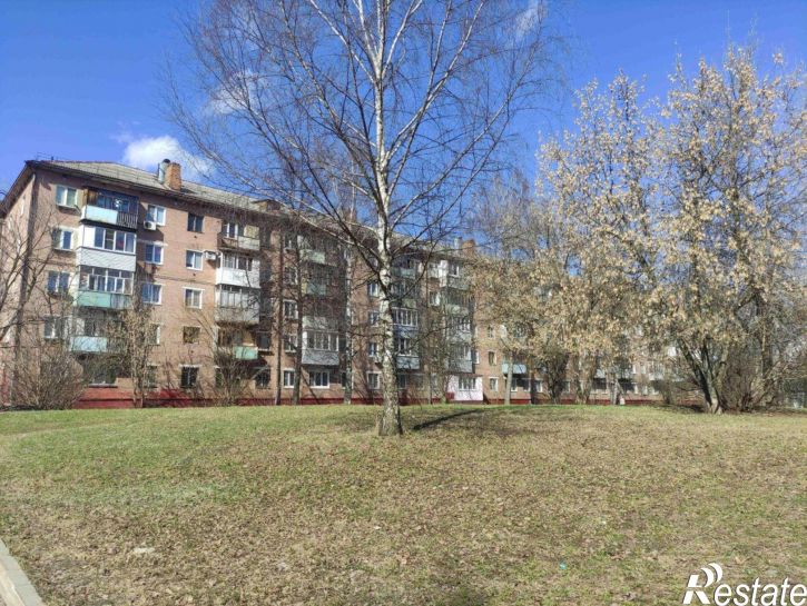 1-комн квартира улица Титова, 2,  д. 2