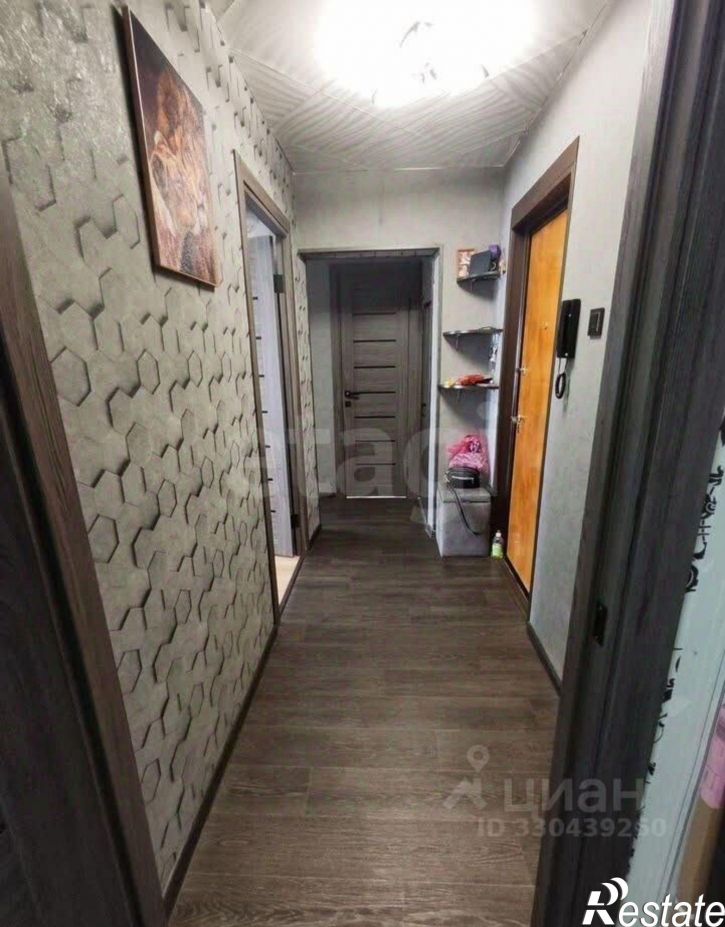 2-комн квартира улица Труфанова, 29 к3,  д. 29 к3