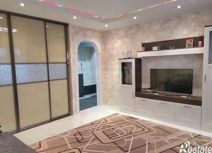 3-комн квартира ул Панина, 5 2,  д. 5 2,  к. 2