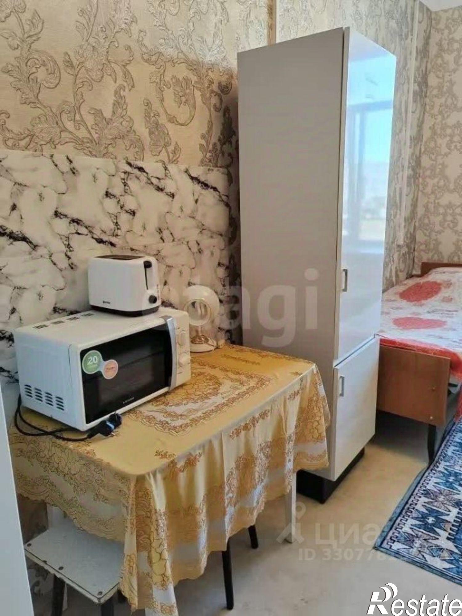 Сдать комнату за 13 000 рублей на проспект Октября, 44