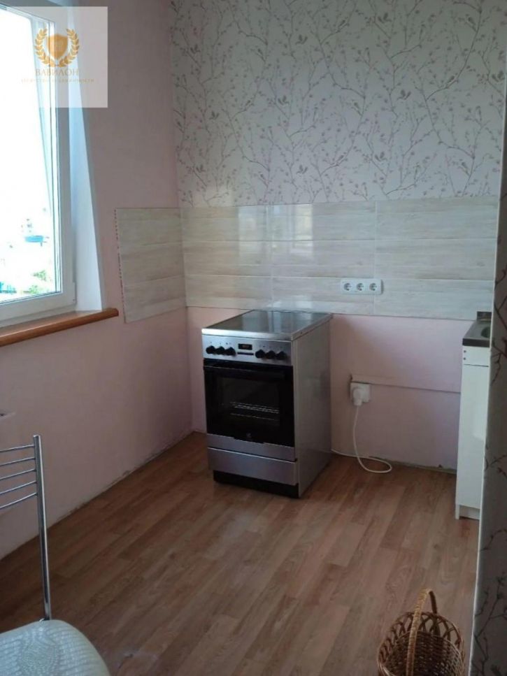 1-комн квартира Строителей ул, 21
