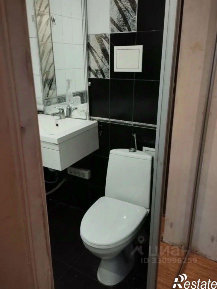 3-комн квартира улица Воинова, 1,  д. 1