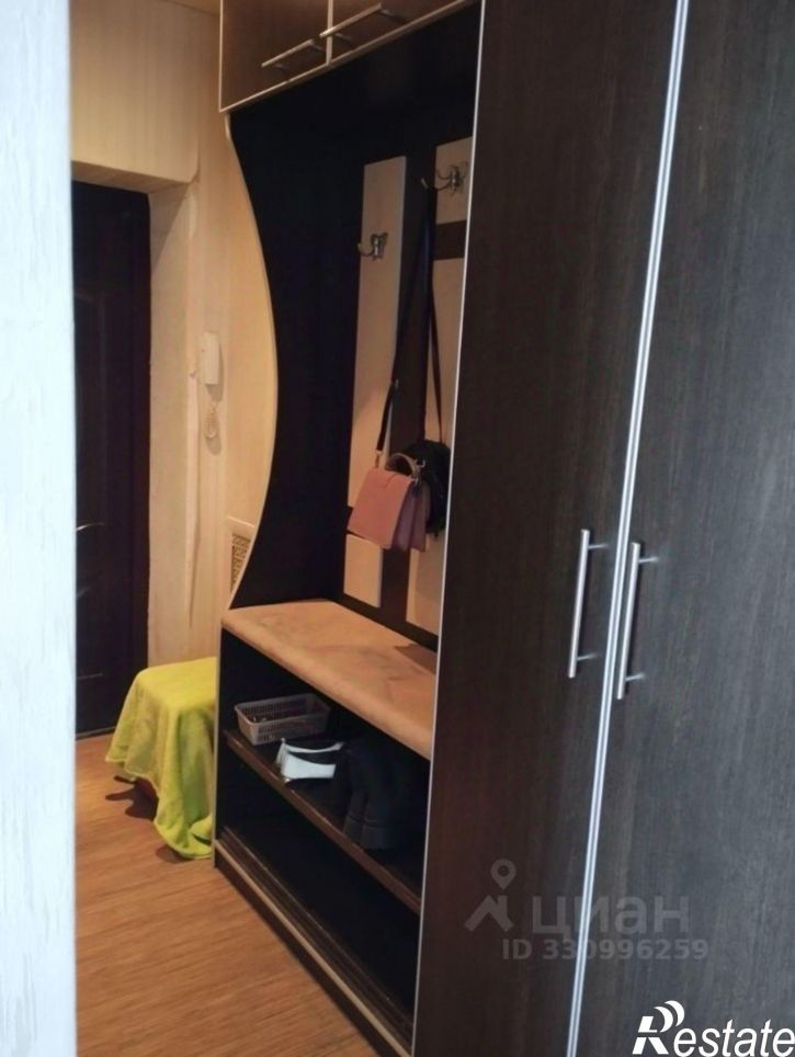 3-комн квартира улица Воинова, 1,  д. 1