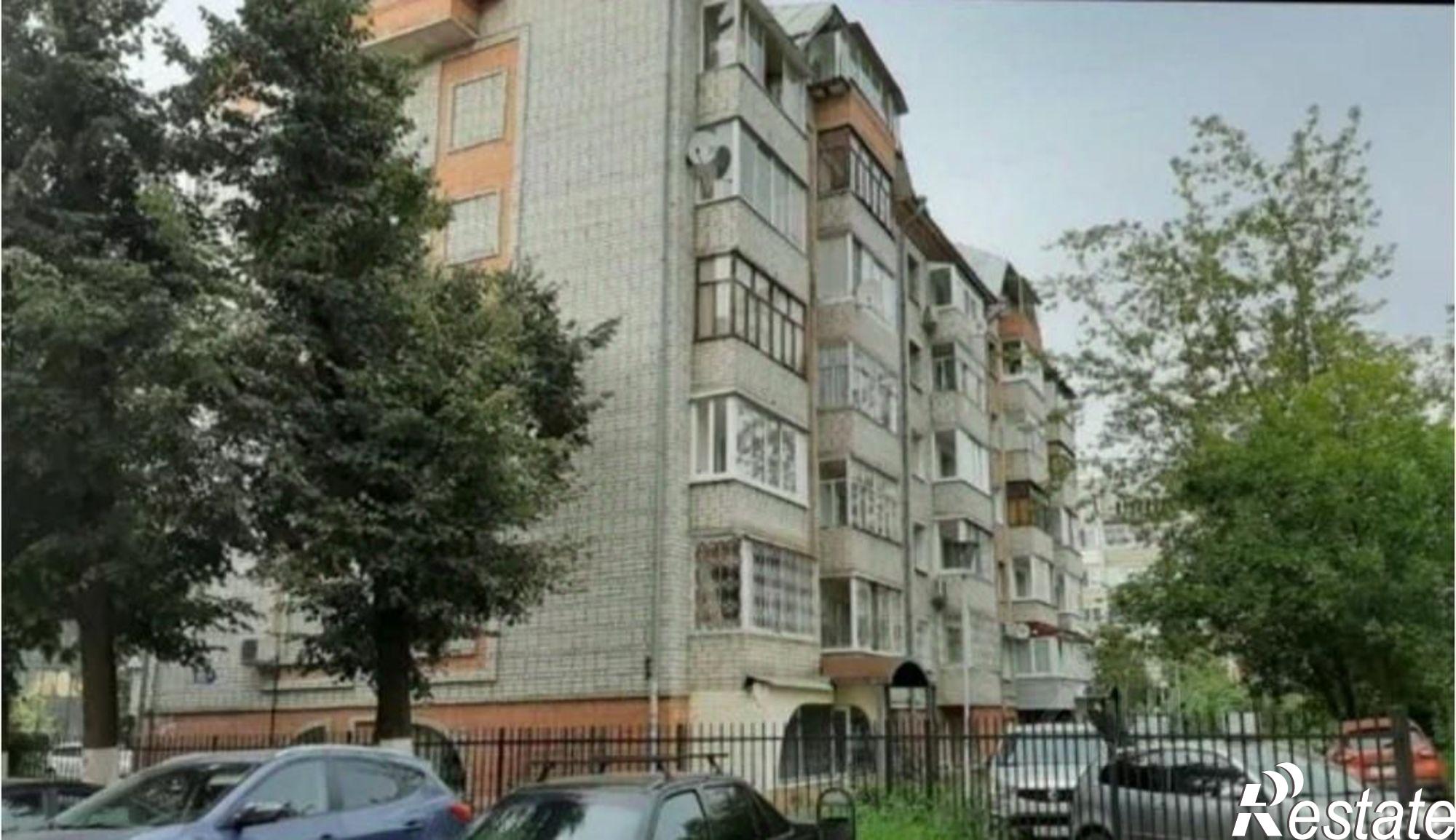 Сдать комнату за 10 000 рублей на пр-кт Октября, 30