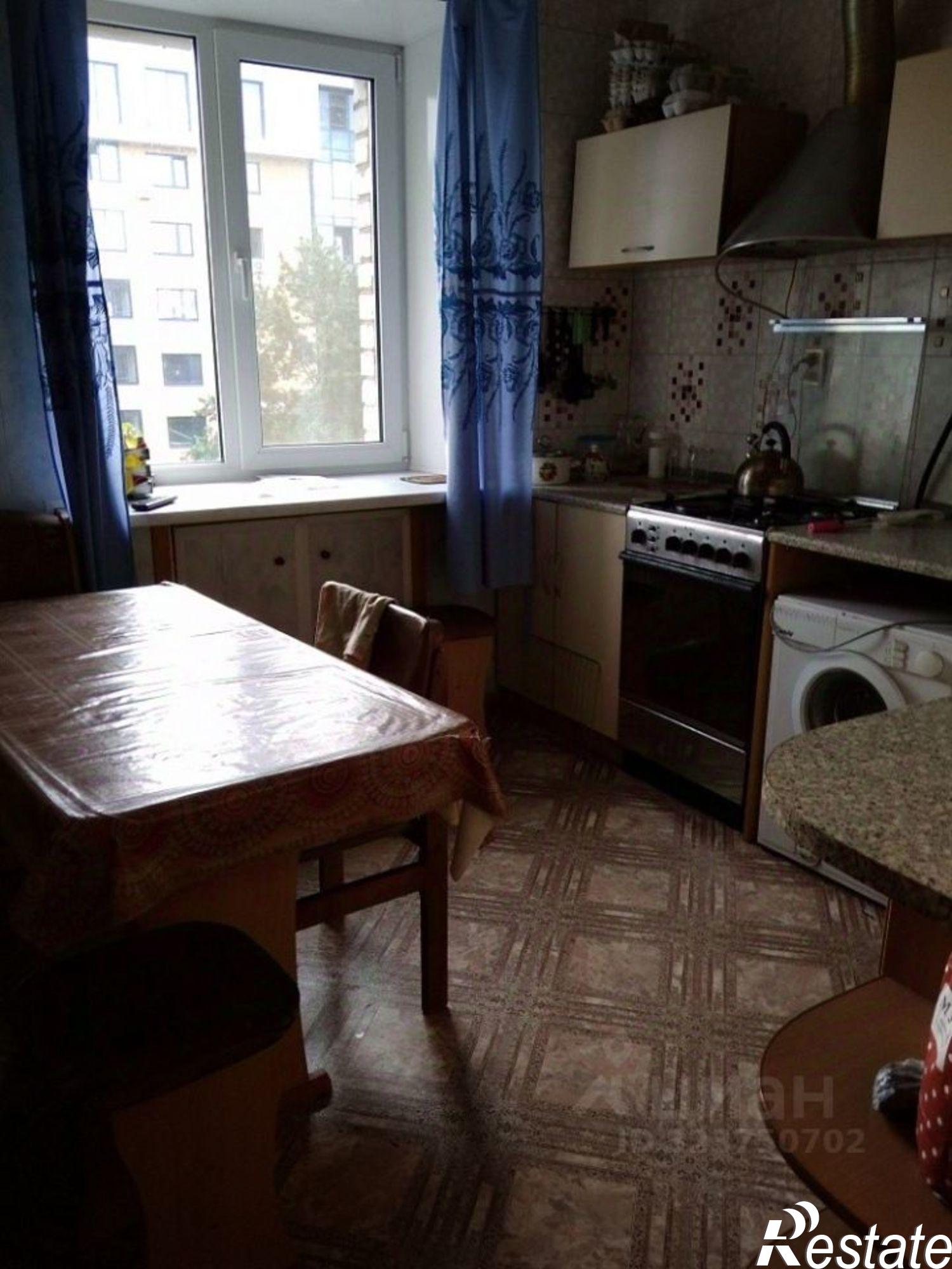 Сдать комнату за 10 000 рублей на пр-кт Октября, 30