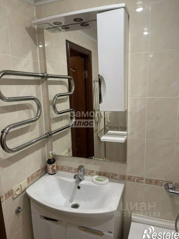 2-комн квартира улица Панина, 14,  д. 14