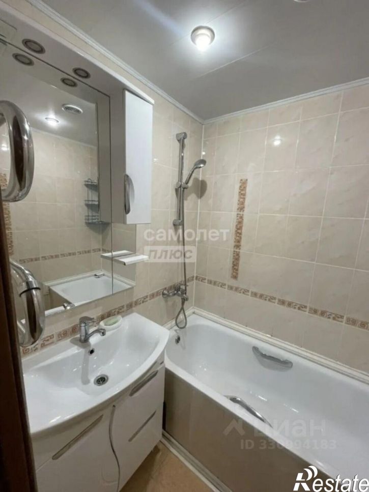 2-комн квартира улица Панина, 14,  д. 14