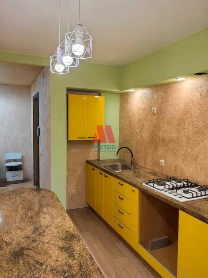 3-комн квартира Калинина улица, д.35