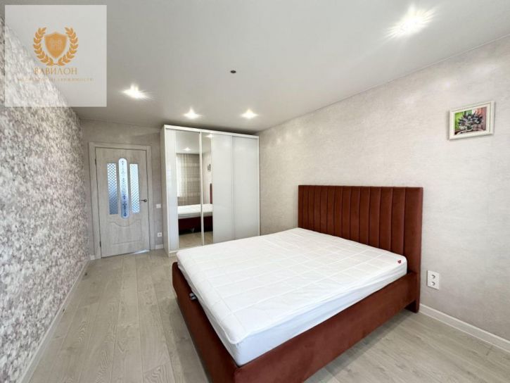 2-комн квартира Панина ул, 3а
