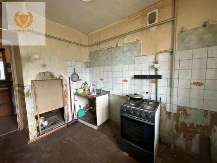 2-комн квартира Бабича ул, 14
