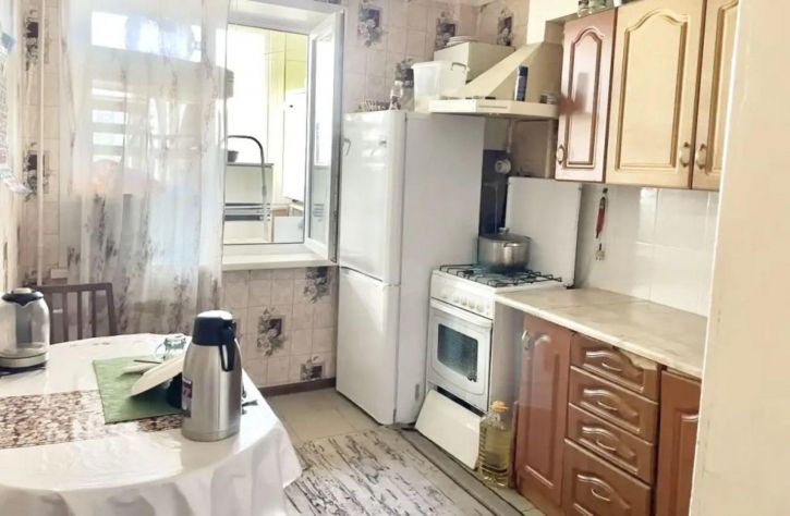 2-комн квартира Авиаторов пр-кт, 104