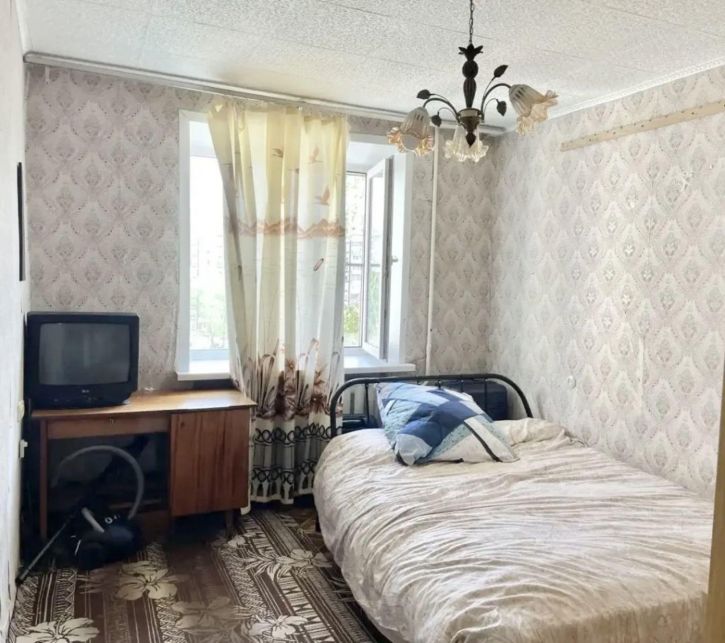 2-комн квартира Авиаторов пр-кт, 104