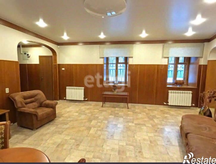 4-комн квартира пл Челюскинцев, 17а,  д. 17а