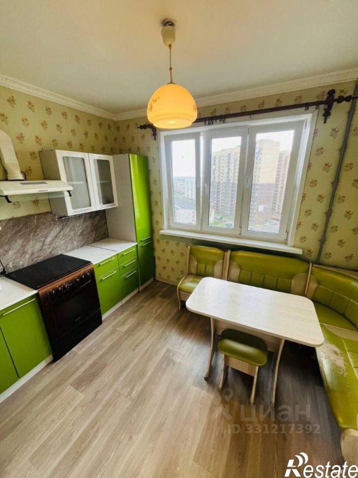 3-комн квартира ул Строителей, 19,  д. 19