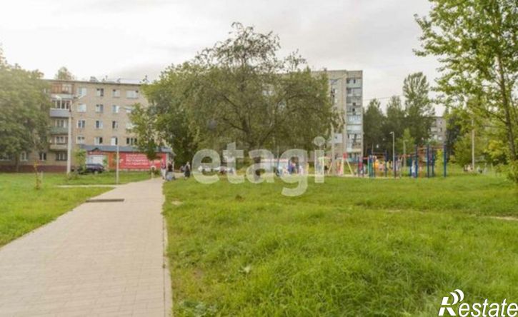 3-комн квартира пр-д Матросова, 5,  д. 5