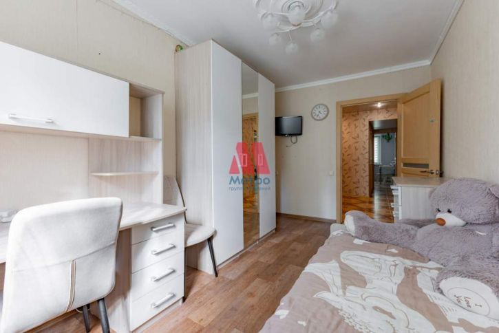 3-комн квартира Дзержинского проспект, д.59
