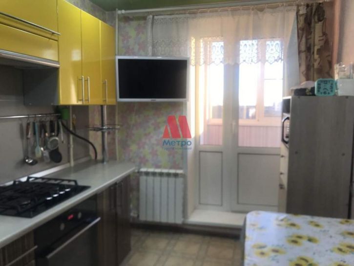 3-комн квартира Алмазная улица, д.33