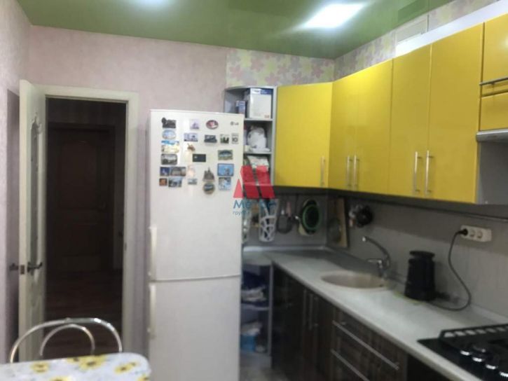 3-комн квартира Алмазная улица, д.33