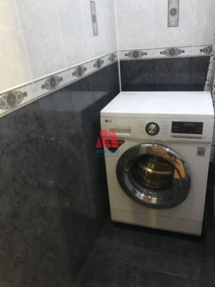 3-комн квартира Алмазная улица, д.33