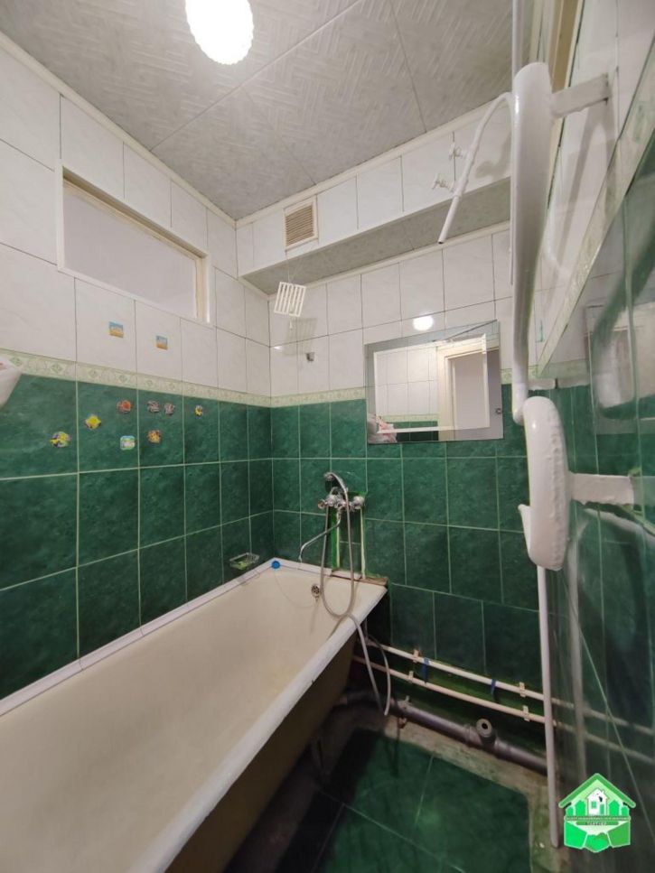 2-комн квартира Ньютона ул, 28б