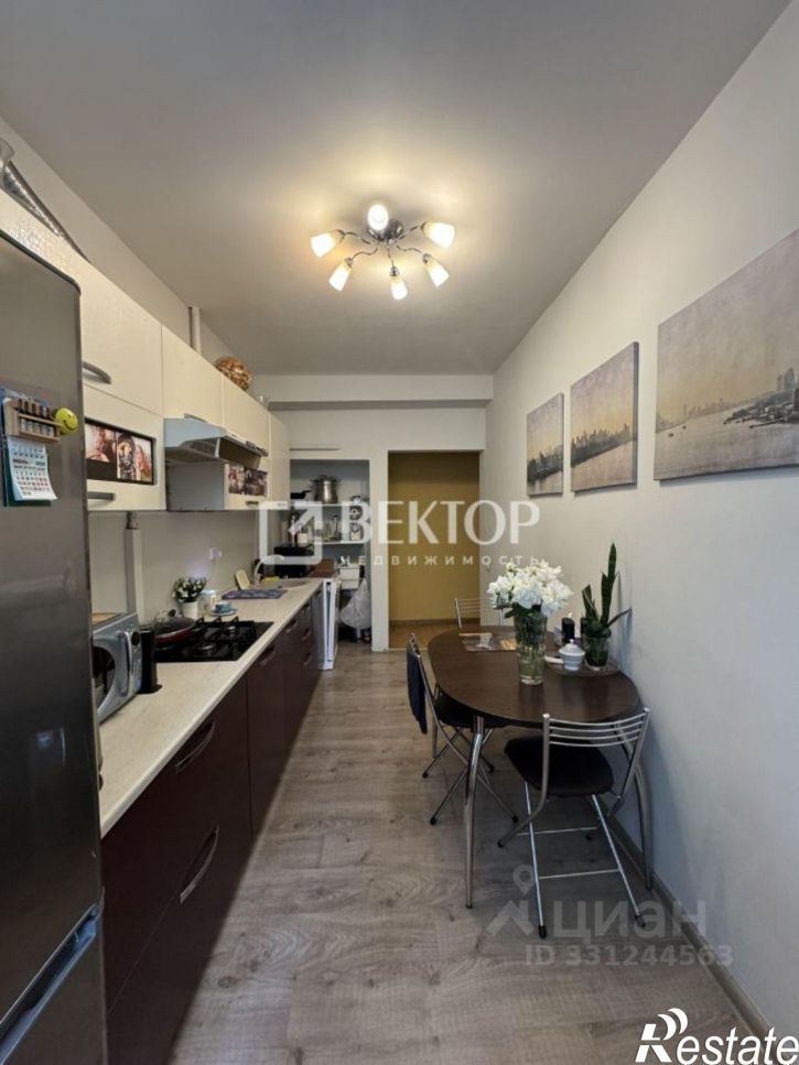 3-комн квартира Угличская улица, 9/37,  д. 9/37