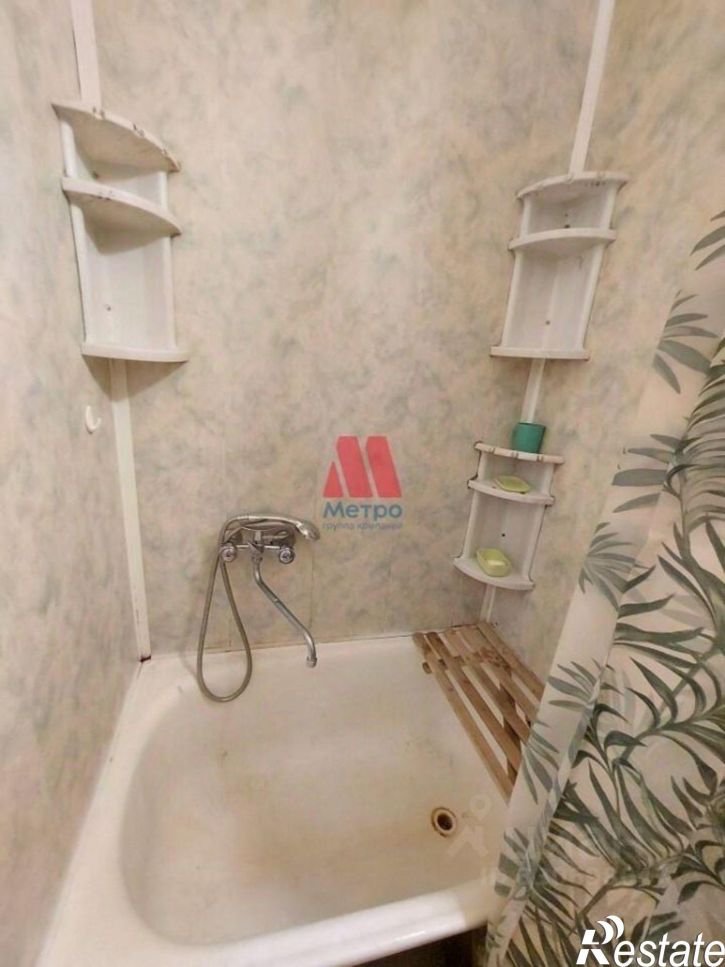 Комната пр-д Ушакова, 2б,  д. 2б