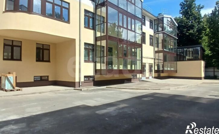 4-комн квартира ул Суркова, 5,  д. 5