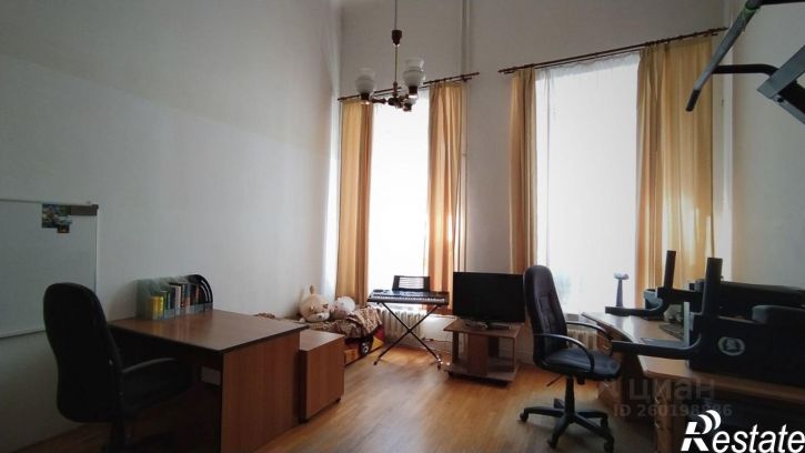 4-комн квартира ул Терешковой, 15/8,  д. 15/8