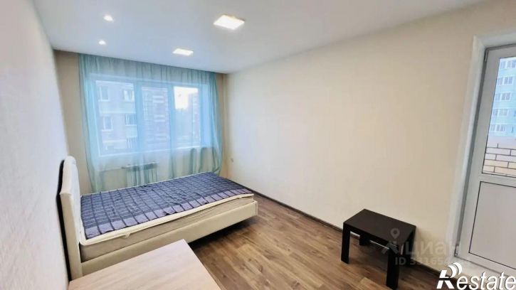 1-комн квартира ул Штрауса, 32,  д. 32