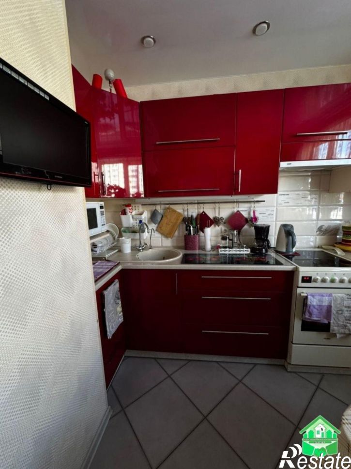 3-комн квартира Папанина ул, 8