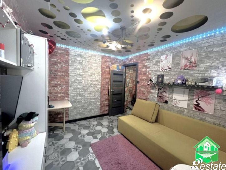 2-комн квартира Блюхера ул, 35