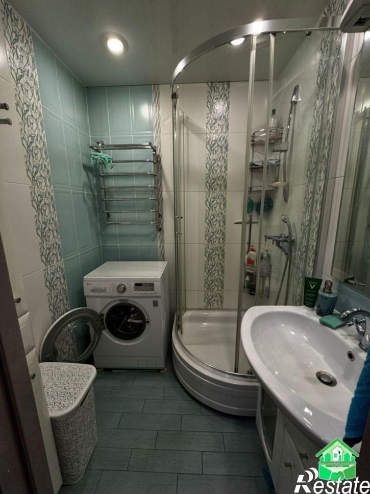 3-комн квартира Папанина ул, 8