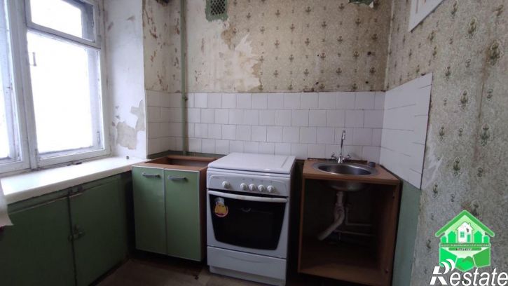 2-комн квартира Авиаторов пр-кт, 80