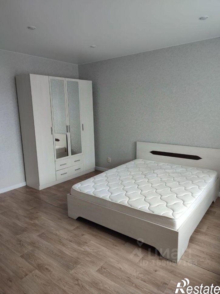 2-комн квартира пр-кт Машиностроителей, 7,  д. 7