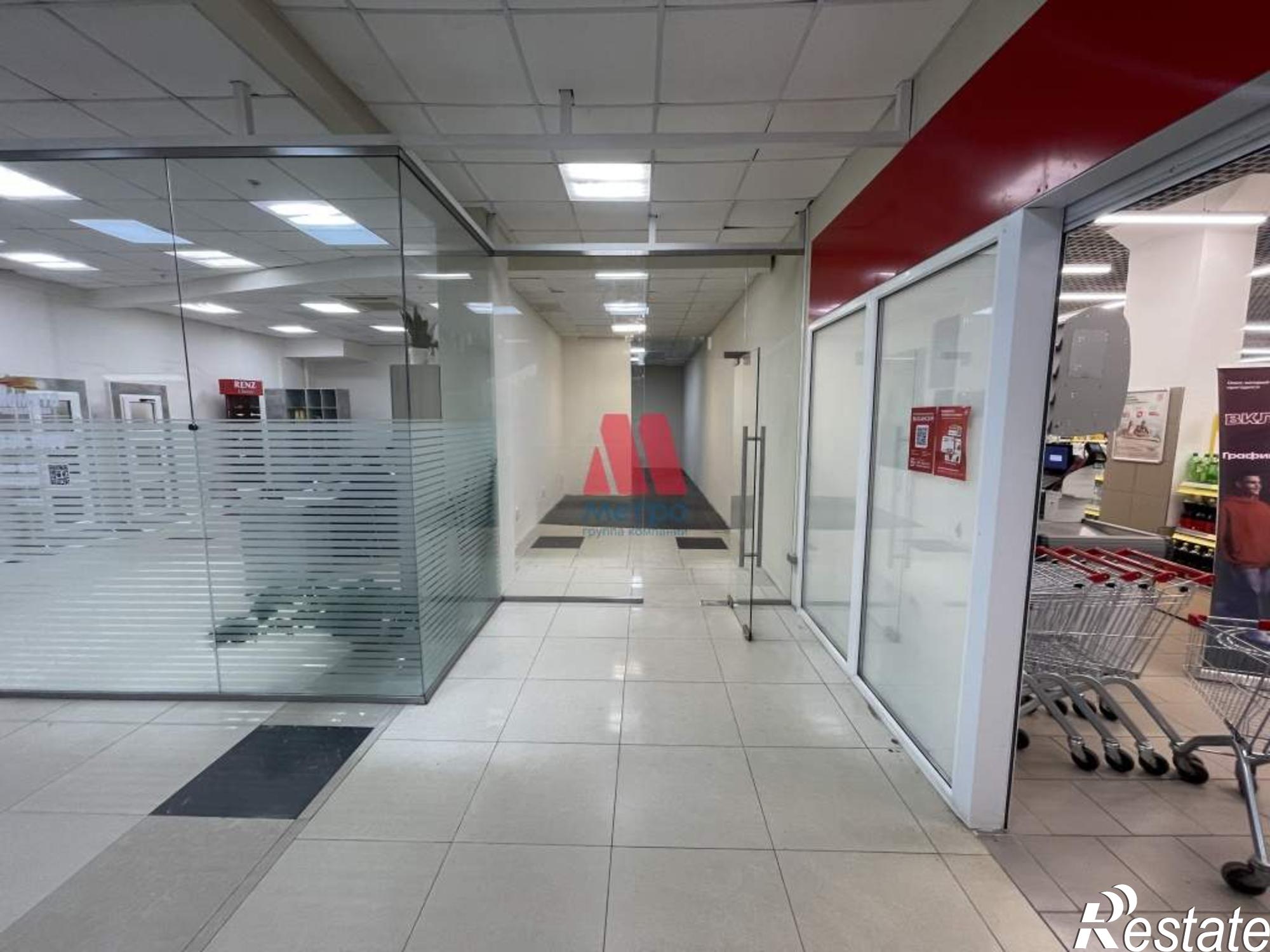 Сдать торговое помещение за 40 000 рублей на Победы улица, д.6