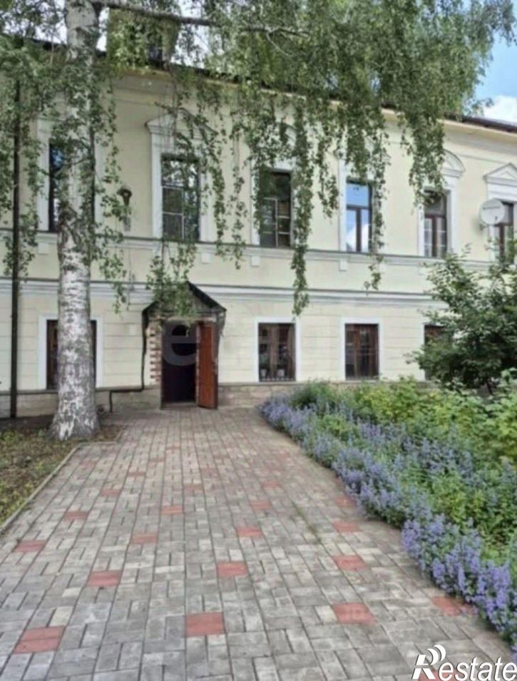 4-комн квартира пл Челюскинцев, 17а,  д. 17а