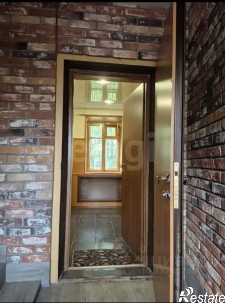 4-комн квартира пл Челюскинцев, 17а,  д. 17а