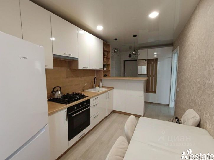 2-комн квартира пр-кт Авиаторов, 100,  д. 100