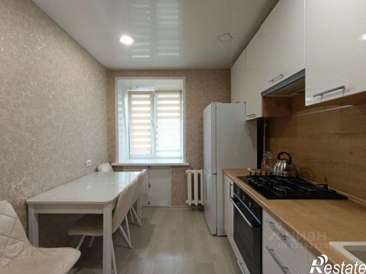 2-комн квартира пр-кт Авиаторов, 100,  д. 100