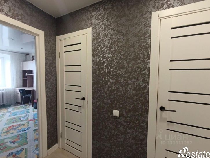 2-комн квартира пр-кт Авиаторов, 100,  д. 100